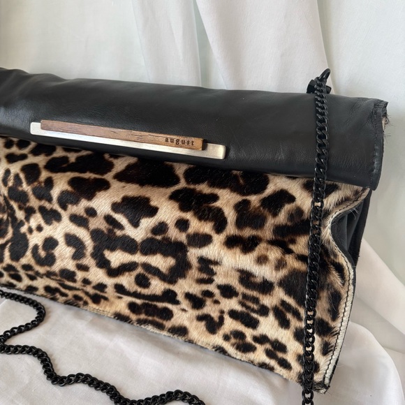 August Cheetah Crossbody/Clutch - Picture 5 of 8